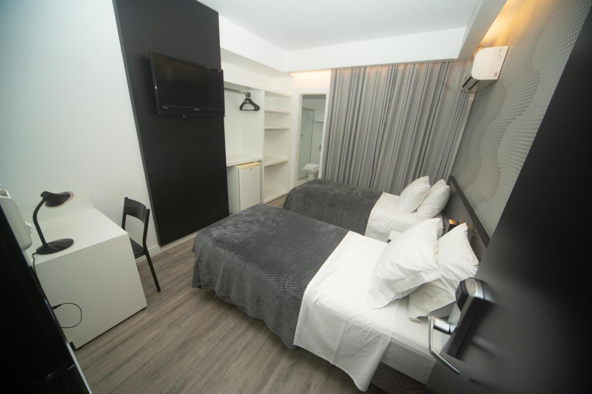 Hotel Cidade Araxa Luaran gambar