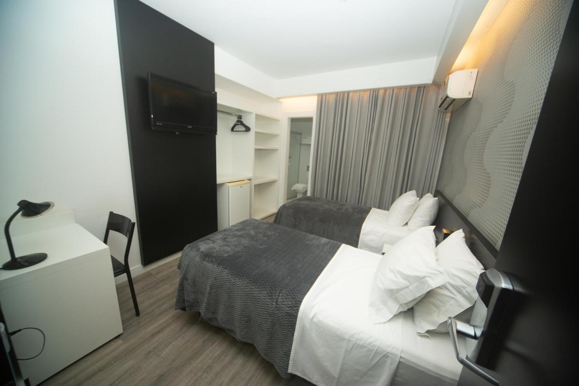 Hotel Cidade Araxa Luaran gambar