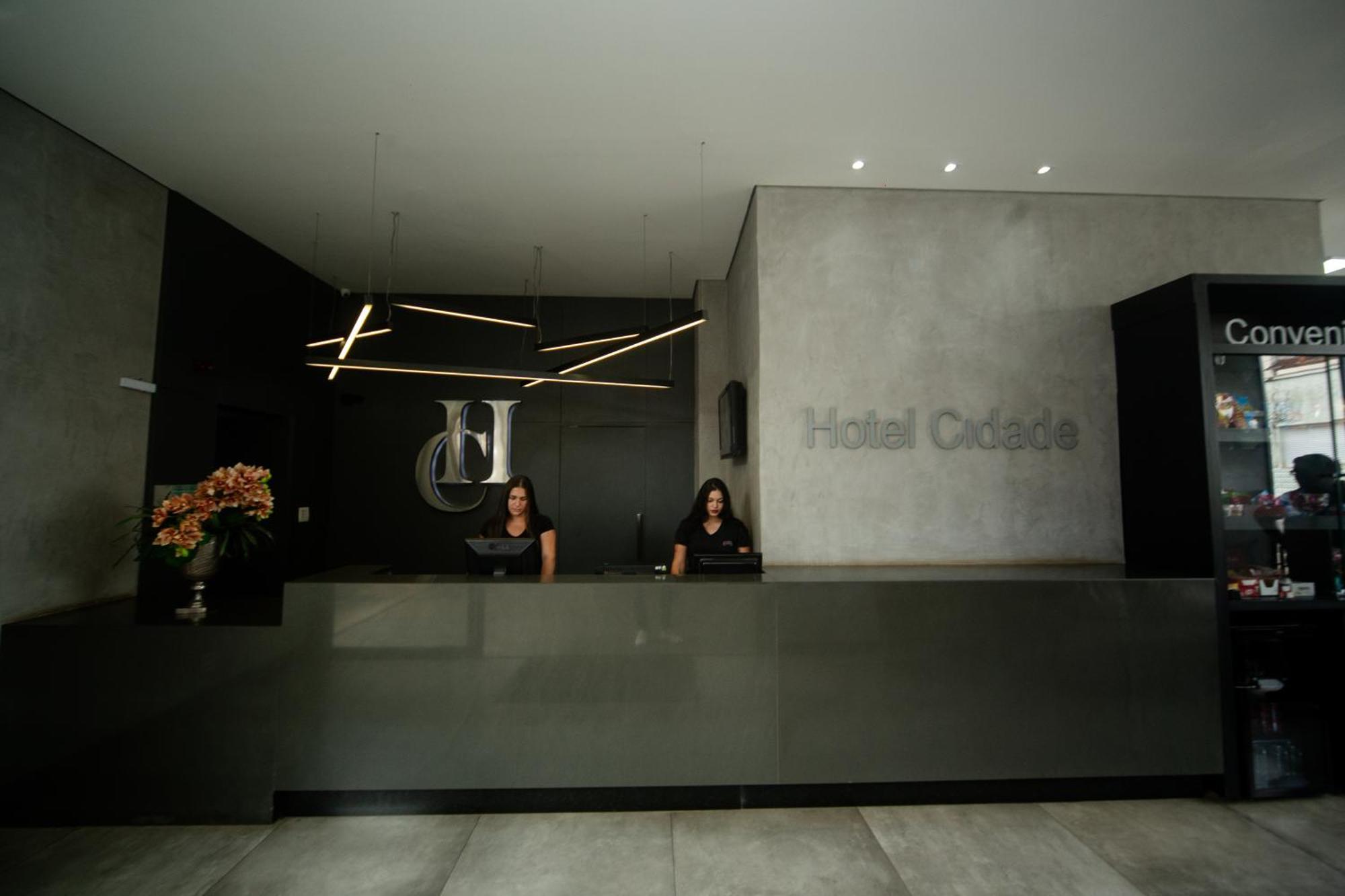 Hotel Cidade Araxa Luaran gambar